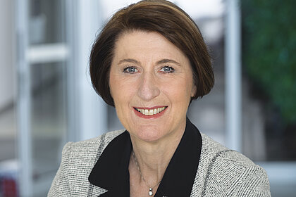 Prok. Mag. Gertrud Drobesch